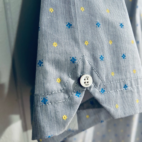 Short Sleeve Button Down - Picture 5 of 6